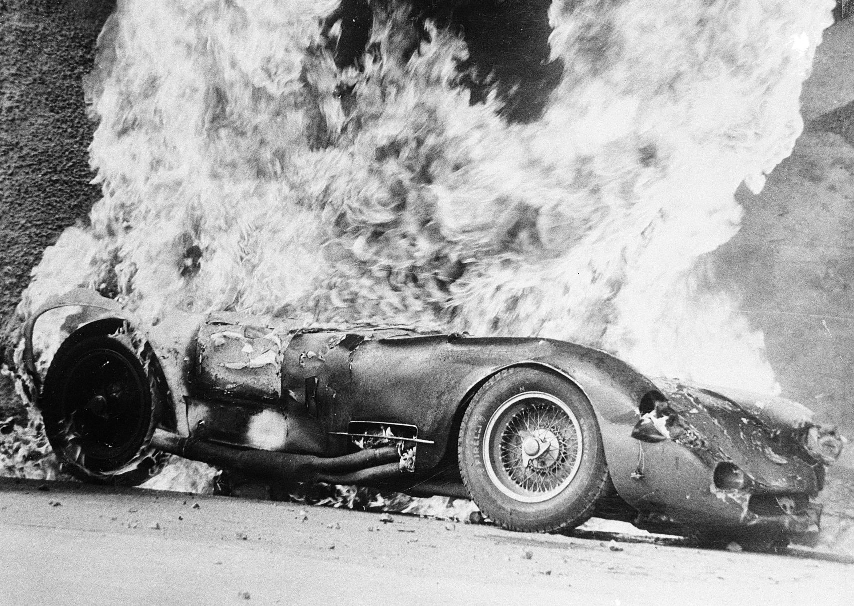 1957: GRAND PRIX CRASH